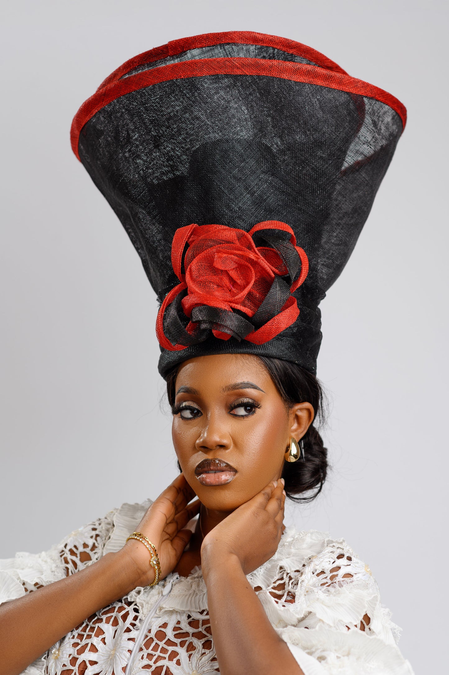 The monarch fascinator